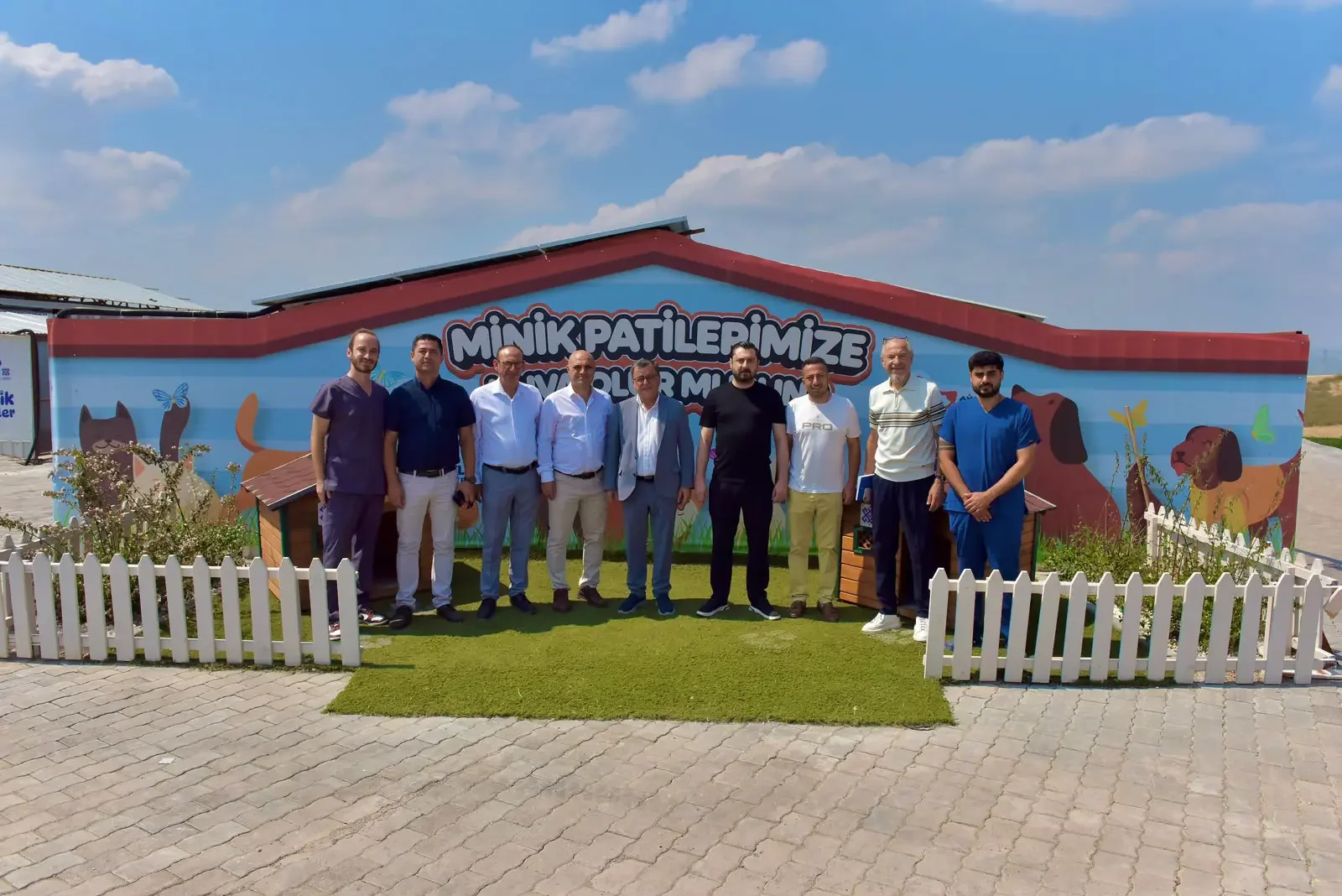 Şehirli Hayvan Bakımevi ve Doğal Yaşam Alanı’nı ziyaret etti.